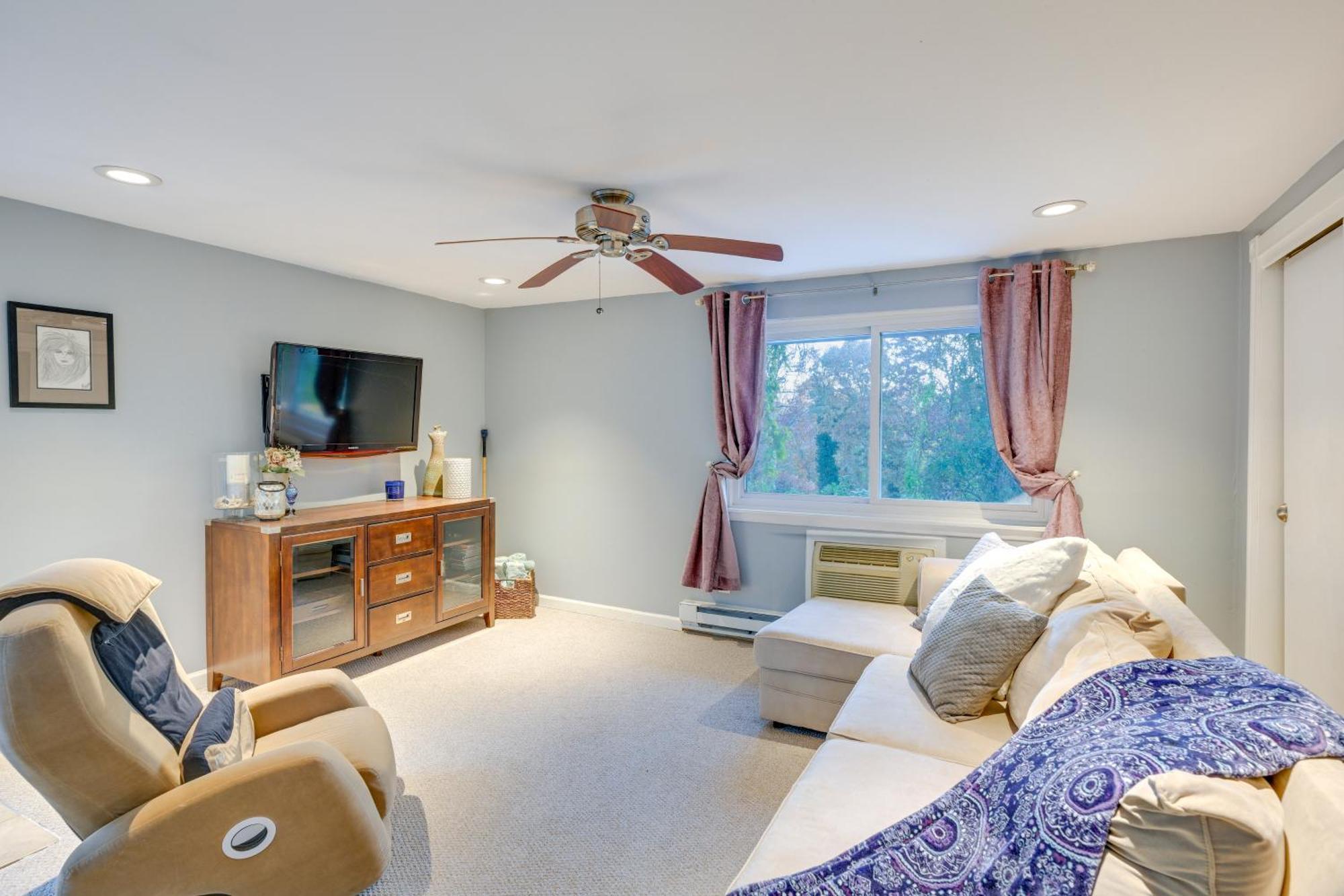 Cozy Dix Hills Apt With Deck About 7 Mi To Beach! Exterior foto